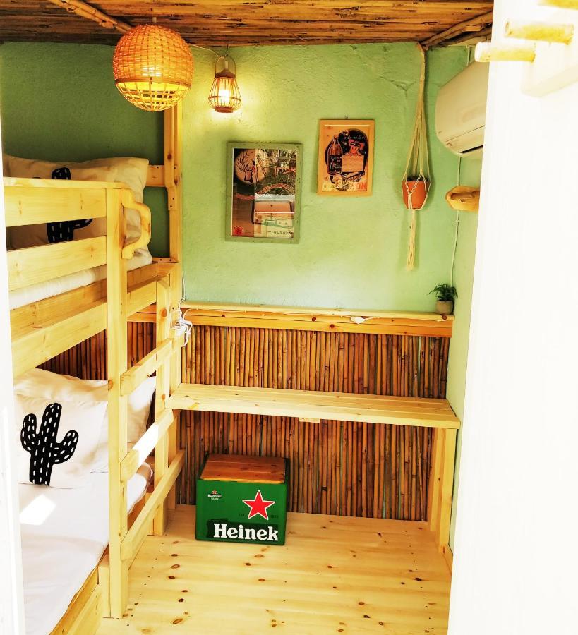 1000Nights Guest House - Near The Beach Tel Awiw Pokój zdjęcie